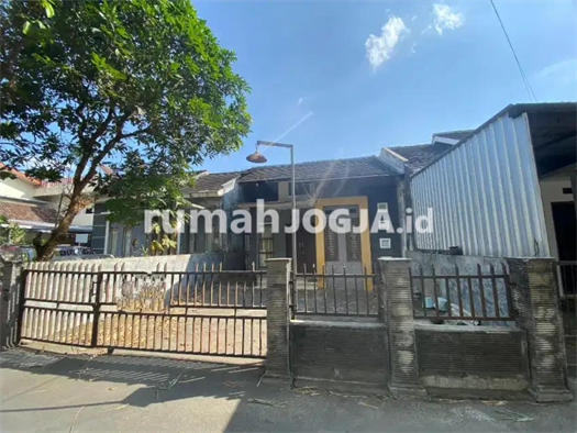 Image Property Di Sewakan / Di Kontrakan Rumah 1Lantai Caturharjo Barat Polres Sleman