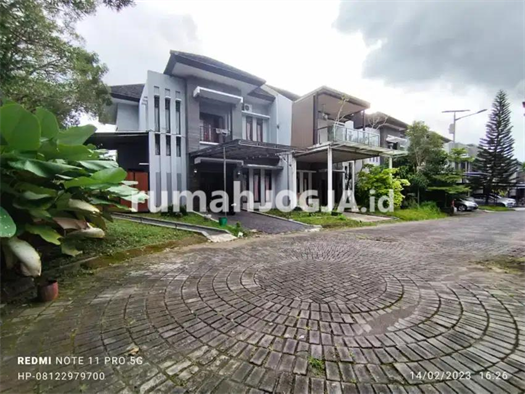 Image Property Disewakan Dikontrakan Rumah Fully Furnished Perum.The Paradise Monjali