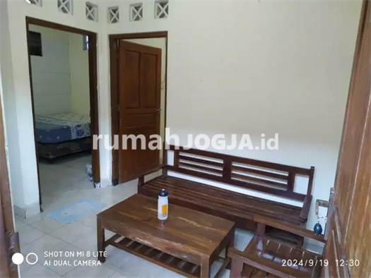 Image Property Paviliun 2 kamar dng 1 AC di tengah kota