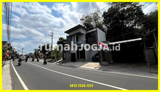 Image Property Rumah Mewah Modern di Ngaglik Sleman Furnish