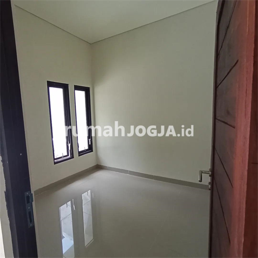 Image Property RUMAH DALAM CLUSTER DI BANGUNJIWO TYPE 45