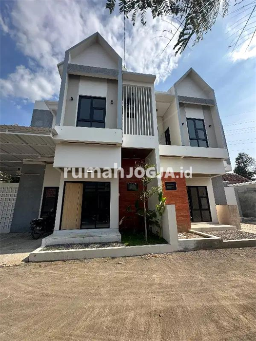 Image Property Cluster Asri Scandinavian 2 Lantai Dekat Malioboro