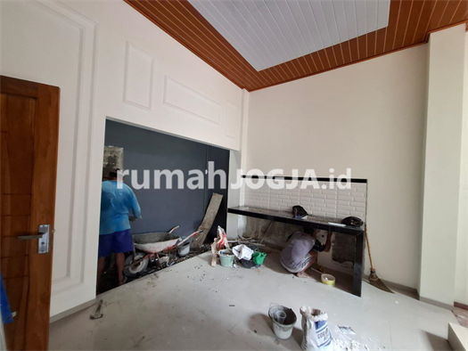 Image Property 2 Unit Terakhir Proses Finishing Rumah 2 Lantai dekat Pasar Jangkang hanya 12 menit dari Kampus UII