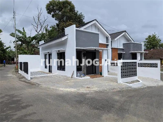 Image Property Rumah Baru Modern Di Jogja Barat