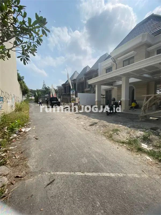 Image Property Jual Rumah Premium Kolam Renang di Jogja Barat Bonus Rumah