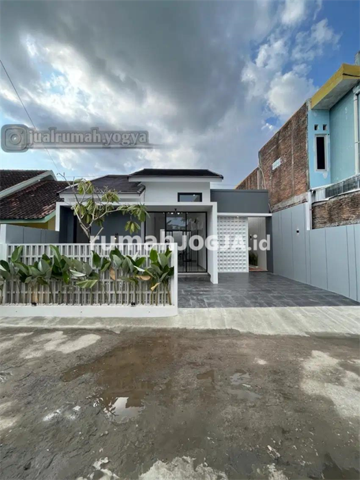 Image Property Rumah baru mewah strategis sidomoyo jl godean km 7