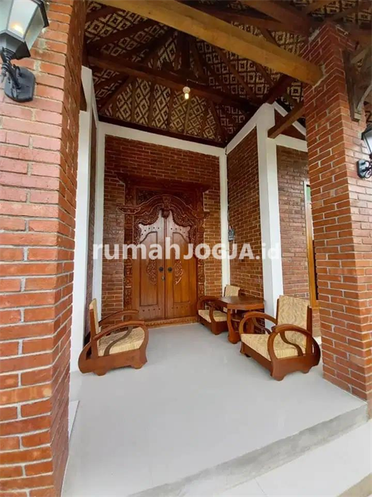 Image Property DIJUAL RUMAH CANTIK SIAP HUNI BONUS FURNISH GODEAN