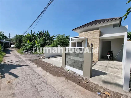 Image Property CANTIK Rumah MINIMALIS, Jogja Dekat Exit Tol Gamping
