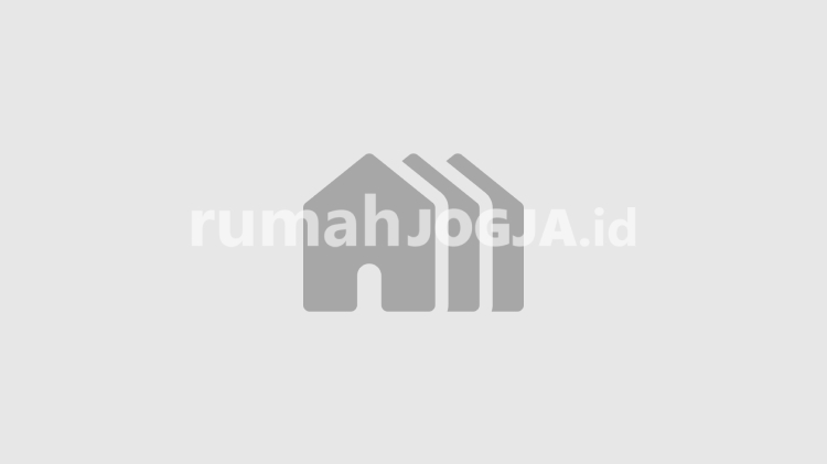 Image Property DIKONTRAKAN RUMAH di CONCAT , jl, Candi Gebang UTARA PAMELA 6 Swalayan . cewek/cowok Fasilitas:  1. 3 kamar 1. 1 kamar mandi 1. Dapur luas 1. Ruang tamu luas 1. Isi ruang tamu meja + kursi + bifet tmpt tv . 1. Parkiran 1. Tempat nyuci baju dan jemur baju 1. WIFI .( iuran ) 1. Dekat dengan KAMPUS , AMIKOM, UII, UPN, SANATA DARMA , YKPN, LOKASI : KARANGASEM GEMPOL RT06/RW12 NO.78 CONDONGCATUR. PERTAHUN 18 JUTA NEGO. KALAU MAU REQUES CAT BISA.. FREEE.  KALAU MAU CEKLOKASI BISA SEWAKTU2. WA : 0895423217766 (ONWER)